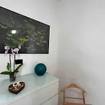 Deephouse, Casa Con Giardino Vicino Al Mare بيت للعطل