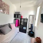 Deephouse, Casa Con Giardino Vicino Al Mare بيت للعطل