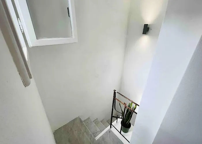 Deephouse, Casa Con Giardino Vicino Al Mare